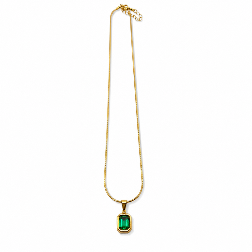 Gold necklace with emerald green pendant, anti-tarnish luxury jewelry for women