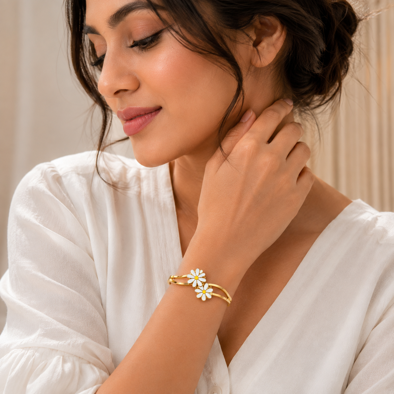Gold Floral Daisy Bracelet for Women | Elegant Statement Jewellery