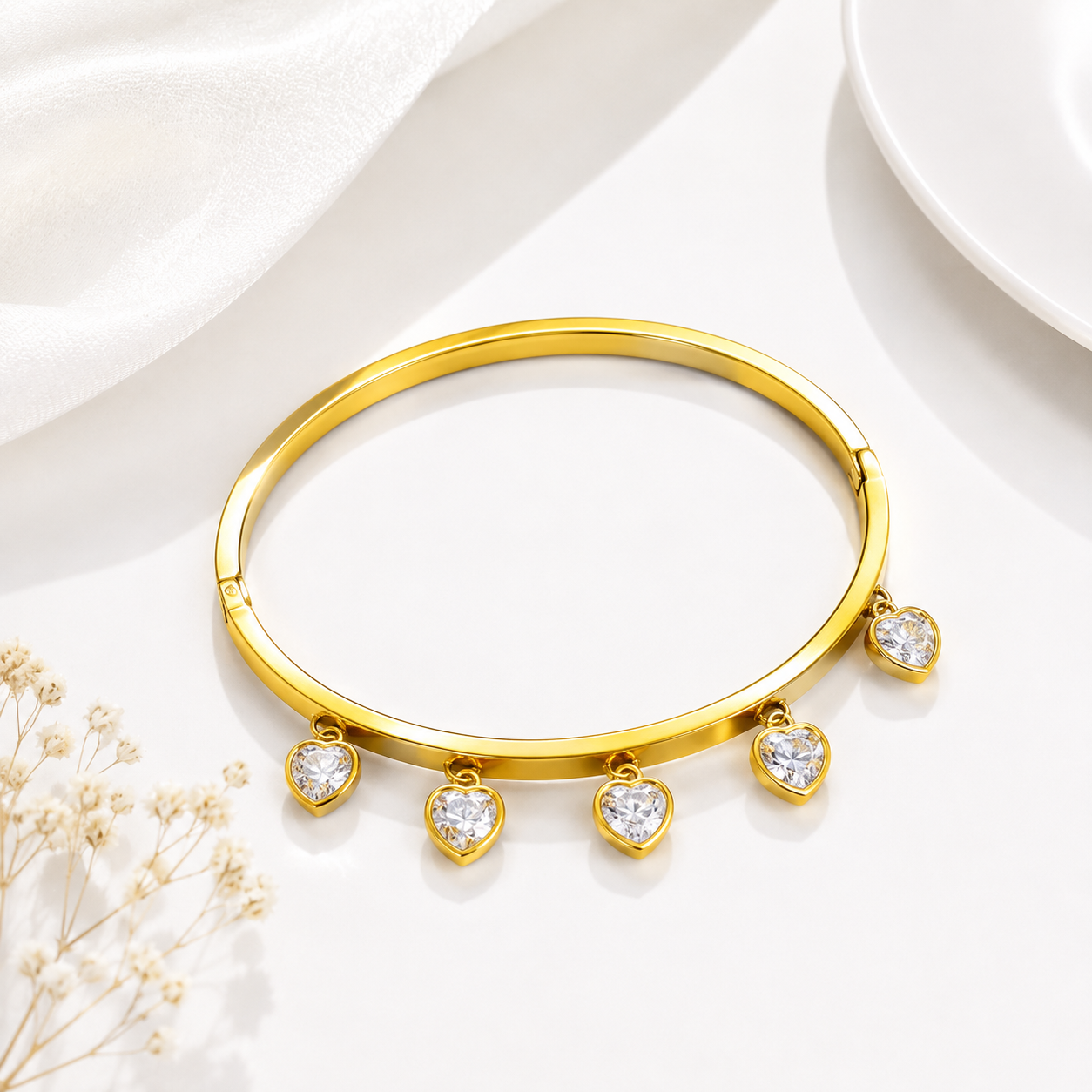 Heart Charm Gold Bracelet