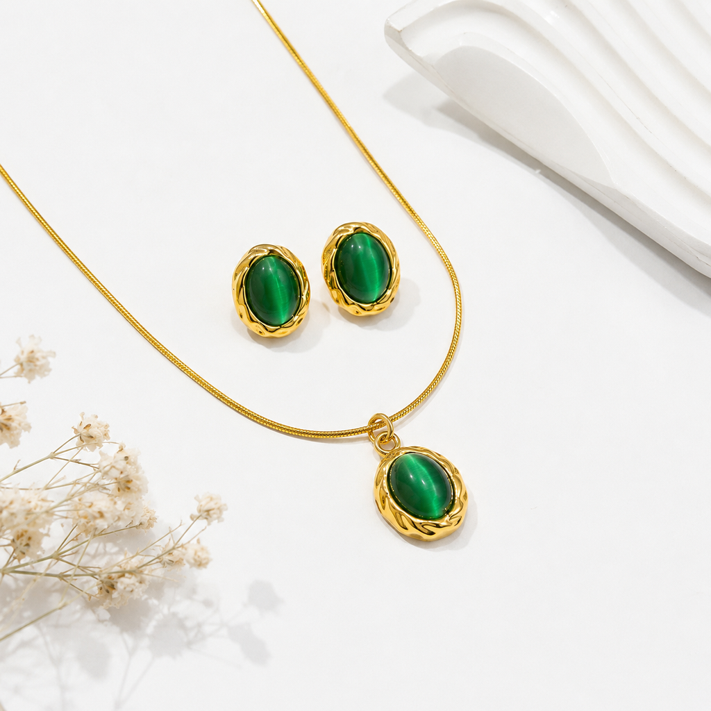 Emerald Green Cat Eye Pendant Necklace & Matching Earrings Set – 18K Gold Plated | Anti-Tarnish Jewellery