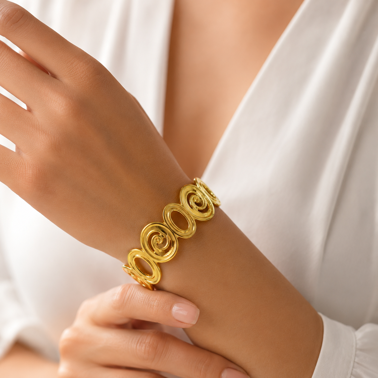 18K Gold Spiral Cuff Bracelet