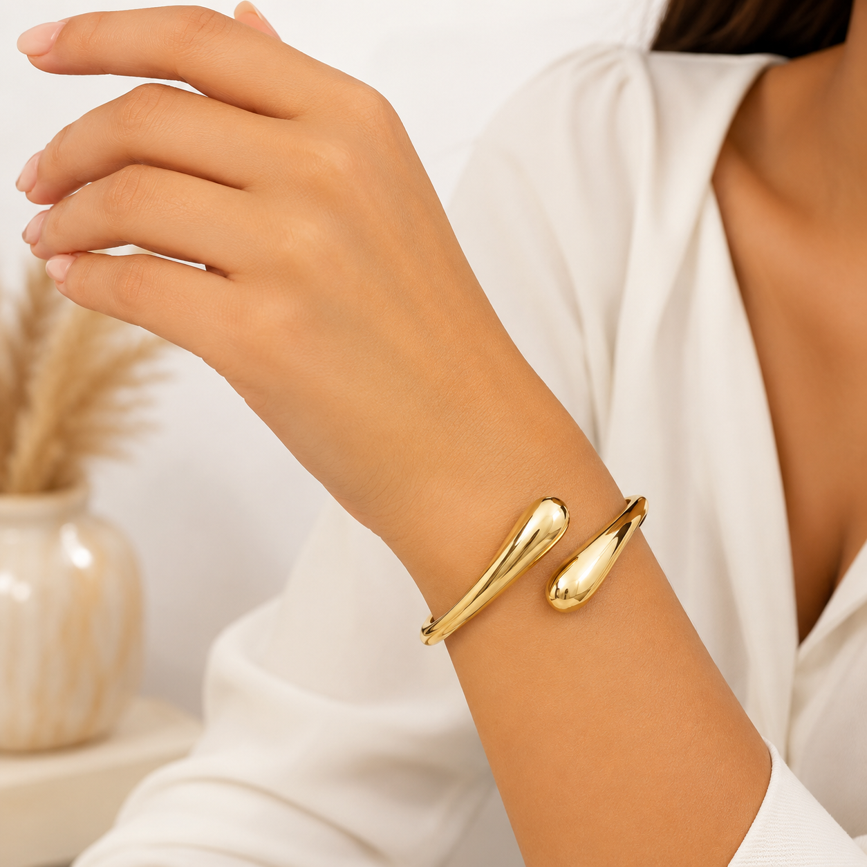 18K Gold Plated Minimalist Open Cuff Bangle | Premium Anti-Tarnish Bracelet for Women