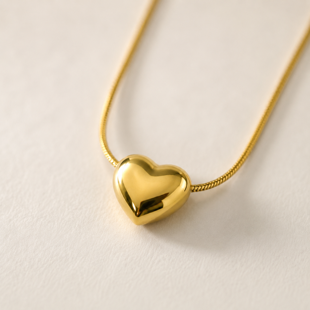 Gold heart pendant necklace, anti-tarnish jewelry for women, elegant everyday luxury style